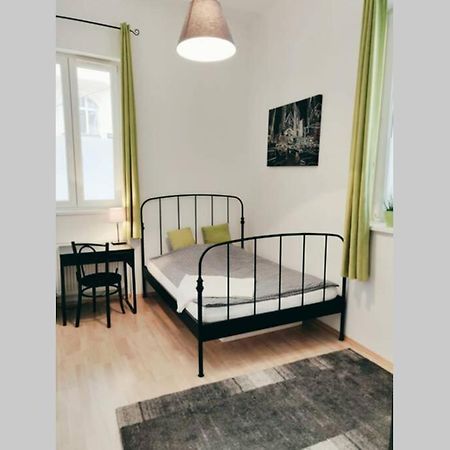 Amadeus - Tram Station To The Opera 2 Mins Away Apartment Vienna Luaran gambar