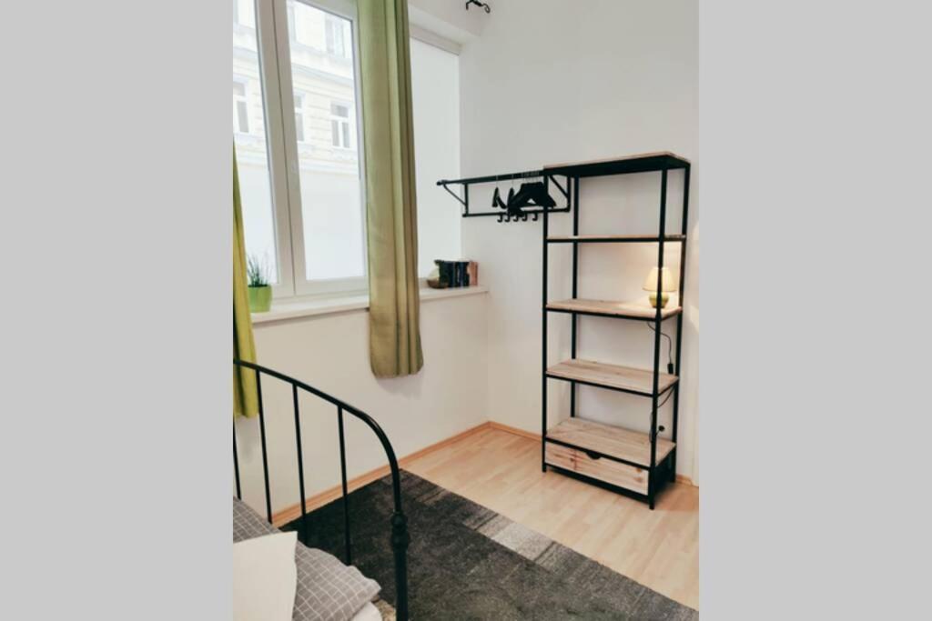 Amadeus - Tram Station To The Opera 2 Mins Away Apartment Vienna Luaran gambar